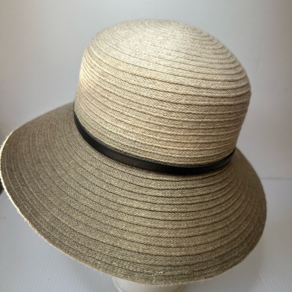 Nordstrom House Brand Women's Wool Blend Winter Hat with Band - Picture 3 of 5